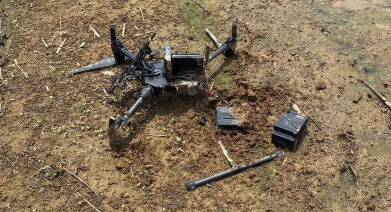 Drone crash manhattan busy streets lands crashes trackimo